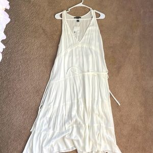 MIDI white deep v dress